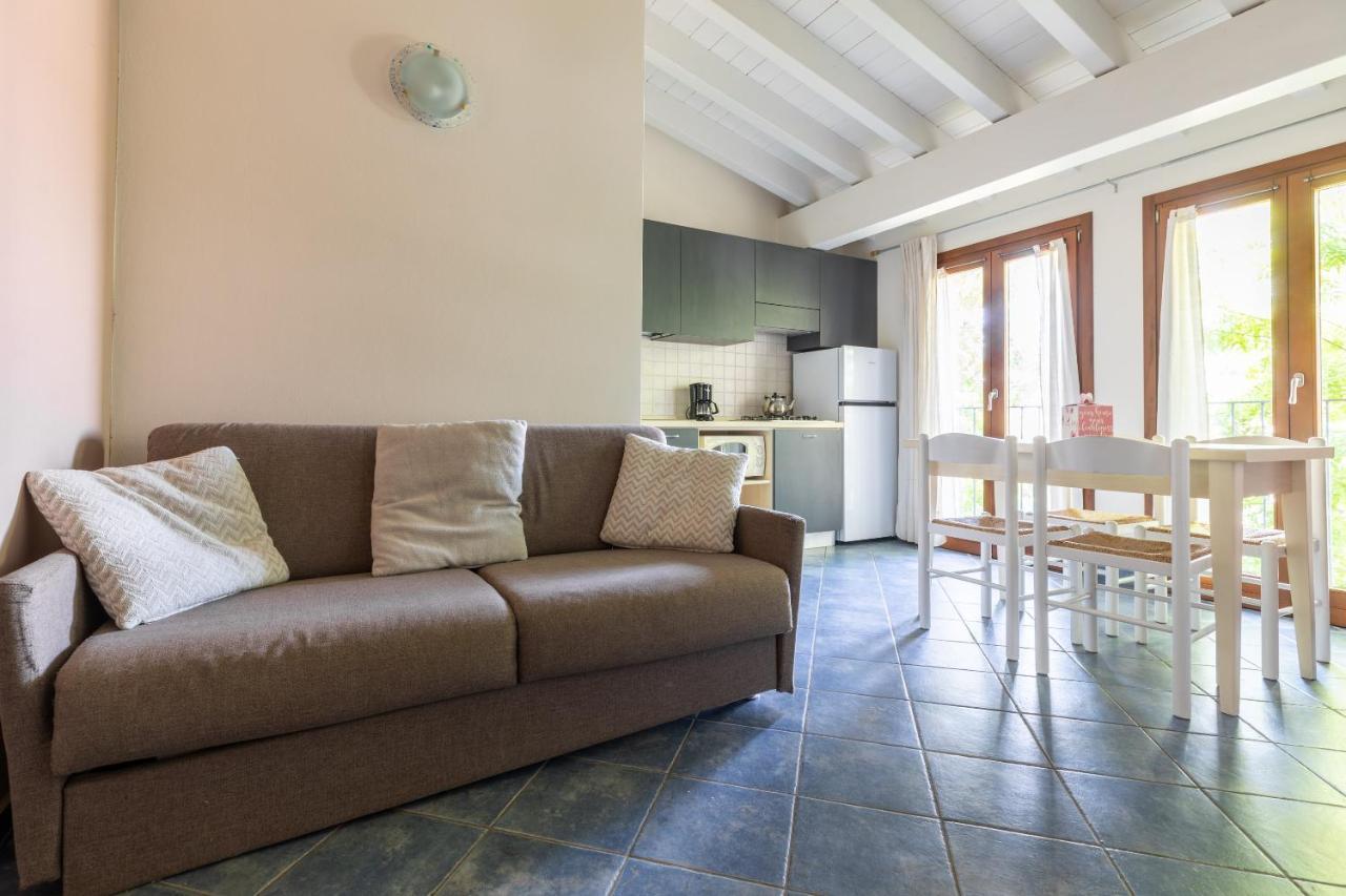 Residence Il Melograno Манерба-дель-Гарда Экстерьер фото