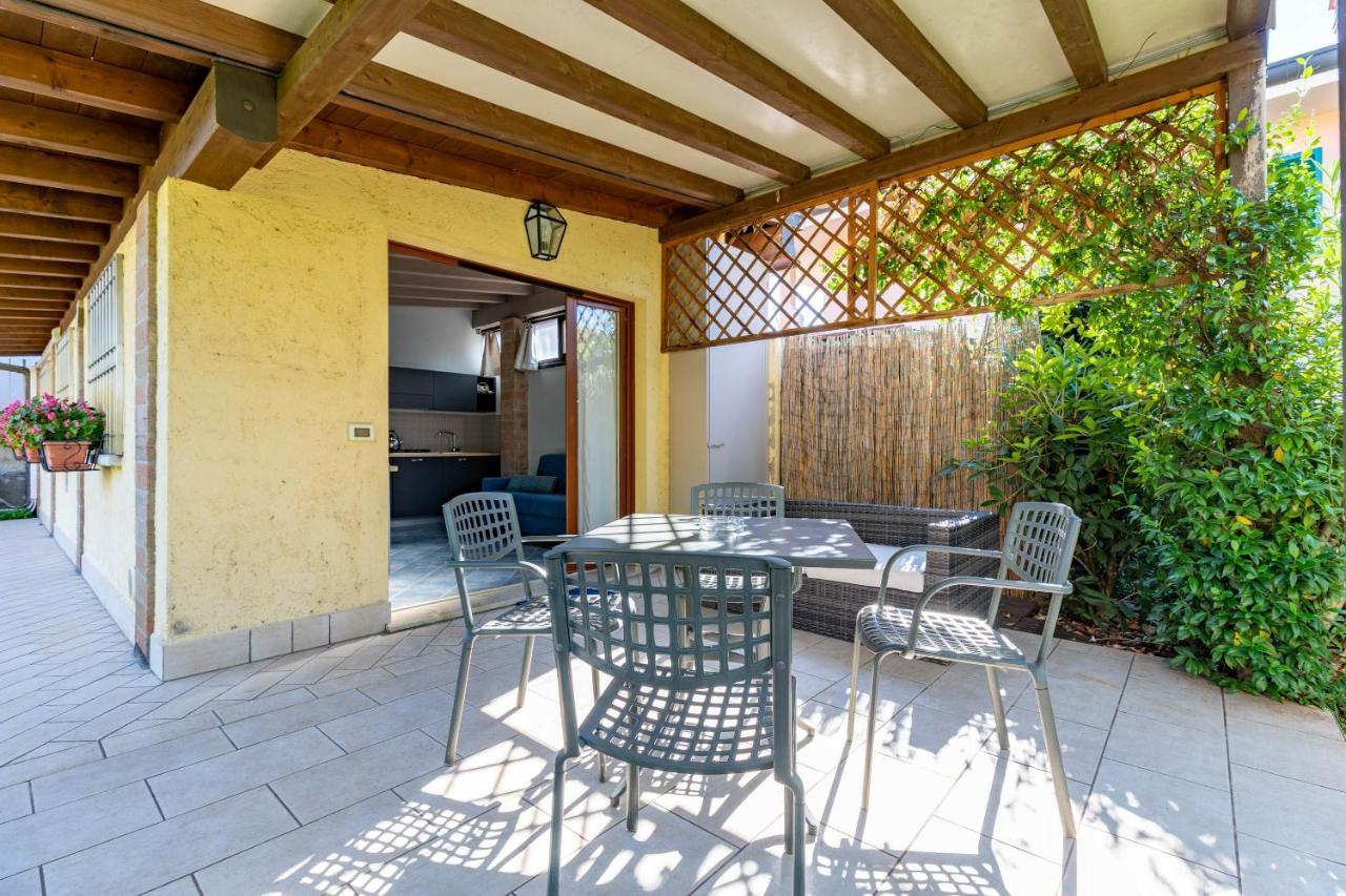 Residence Il Melograno Манерба-дель-Гарда Экстерьер фото