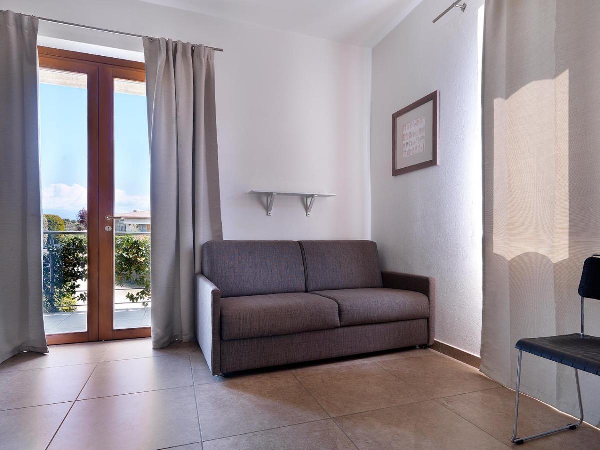 Residence Il Melograno Манерба-дель-Гарда Экстерьер фото