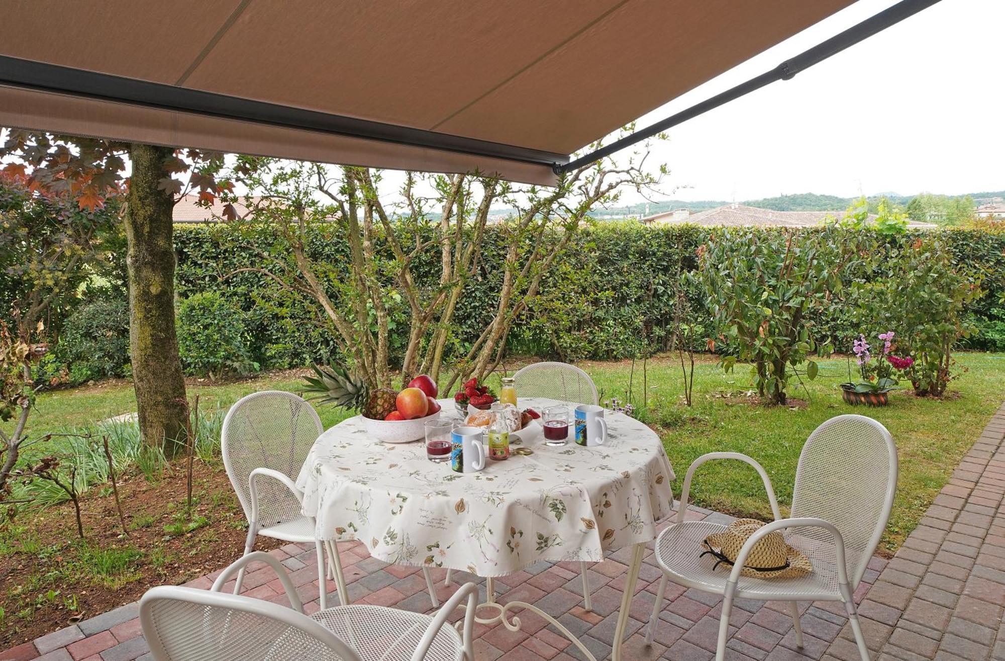 Residence Il Melograno Манерба-дель-Гарда Номер фото