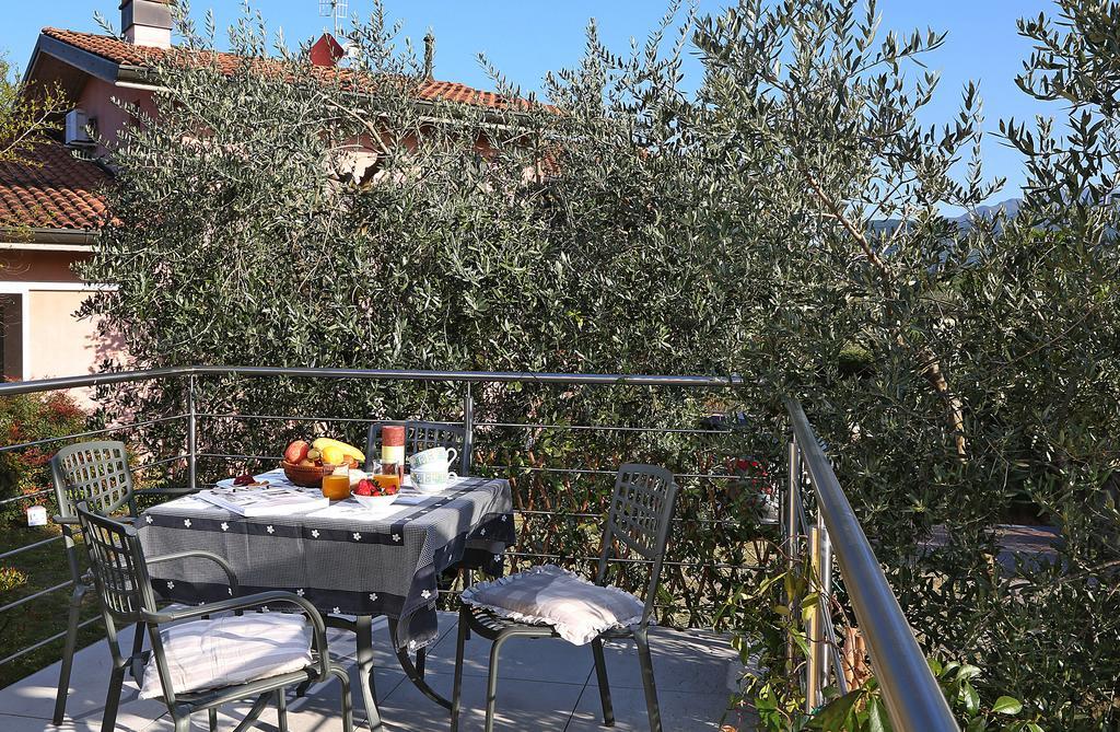 Residence Il Melograno Манерба-дель-Гарда Экстерьер фото